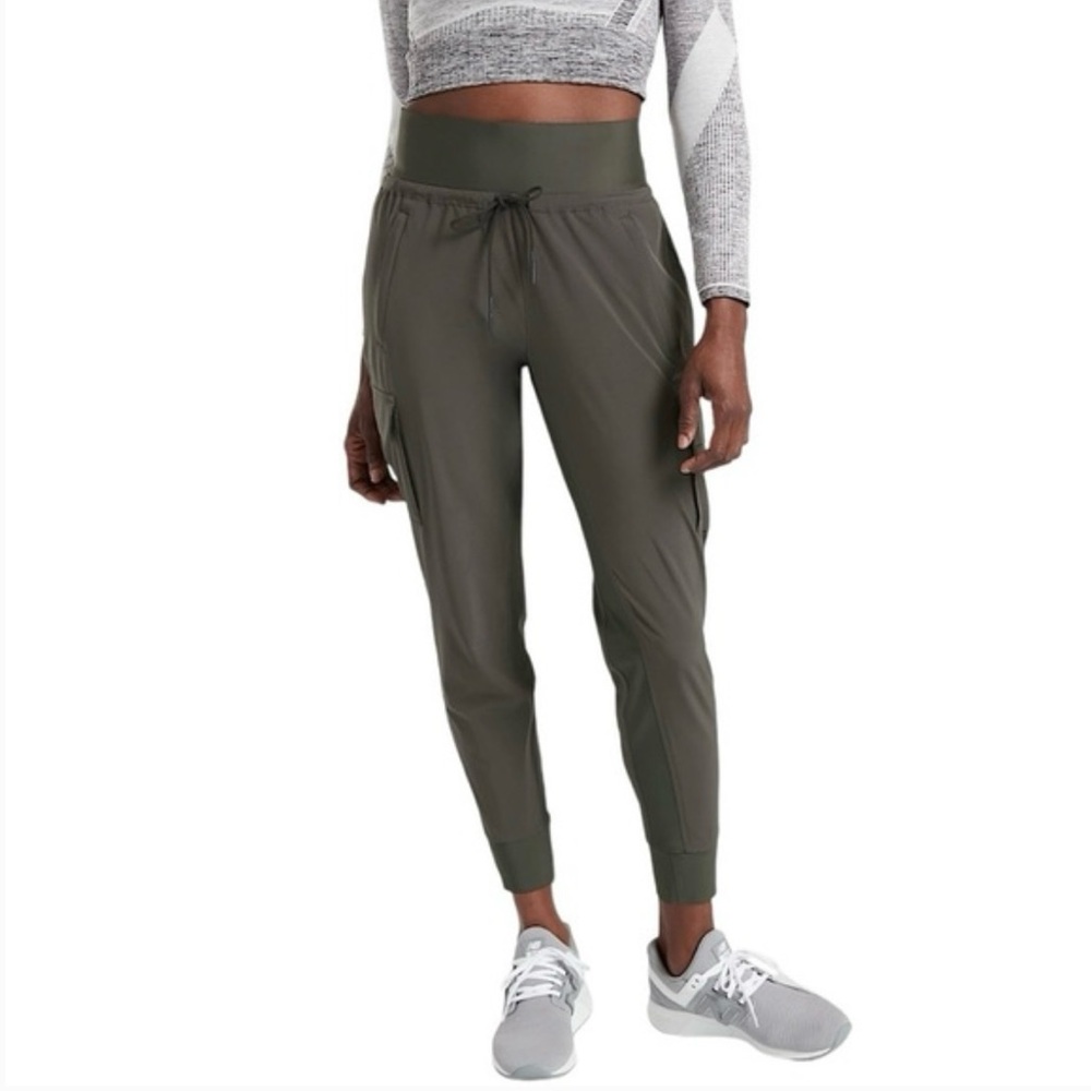 Athleta Sutton Jogger Arbor Olive Recycled Featherweight Travel | Women Size 6